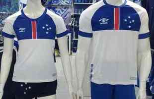 Nova camisa nmero dois do Cruzeiro  uma homenagem  Islndia, que disputar a Copa do Mundo