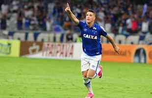 Cruzeiro perde por 2 a 1, mas gol de Thiago Neves assegura classificao s oitavas de final