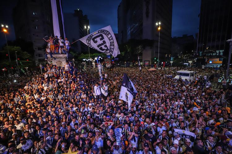 Bastidores da festa do Atlético em comemoração ao título brasileiro