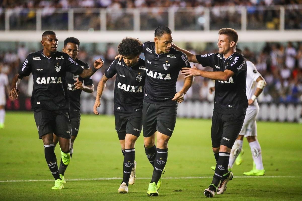 Na Vila Belmiro, Atltico  derrotado pelo Santos por 3 a 2, pela 37 rodada do Campeonato Brasileiro 