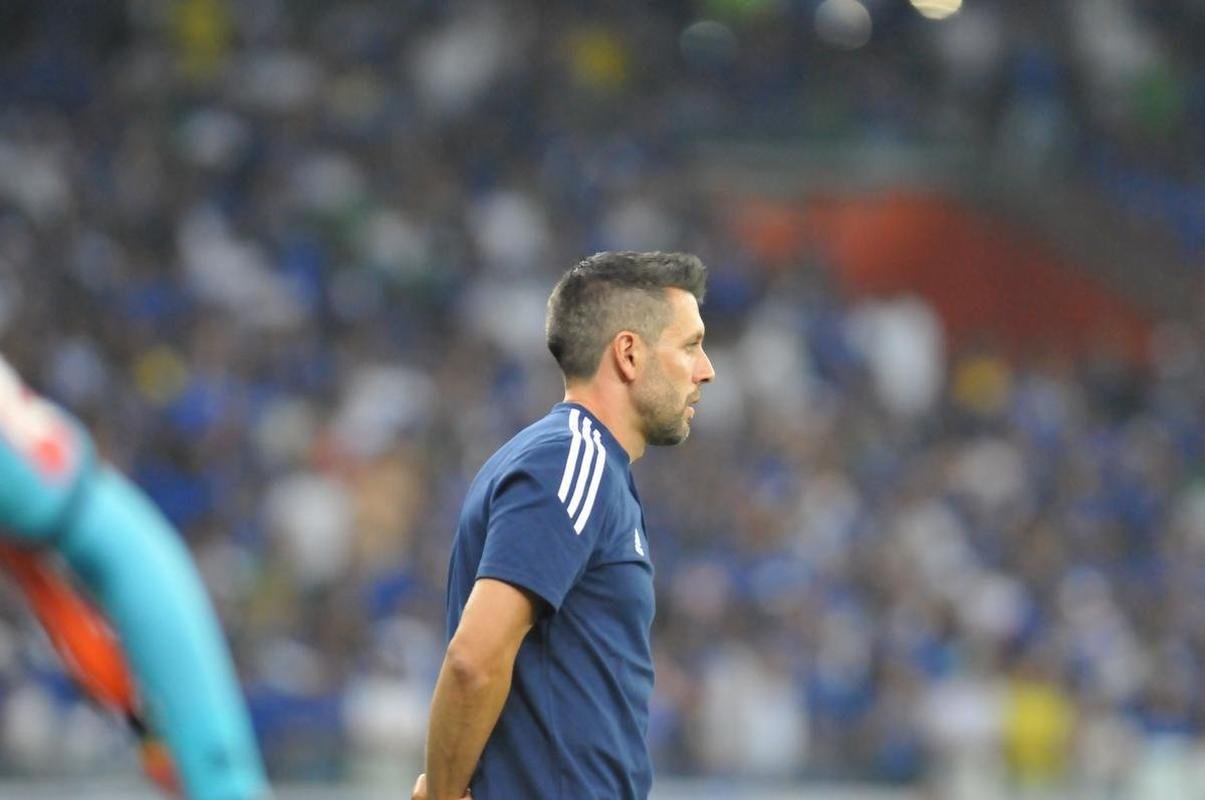 As melhores fotos do jogo entre Cruzeiro e Operrio-PR, no Mineiro, em Belo Horizonte, pela 29 rodada da Srie B do Brasileiro