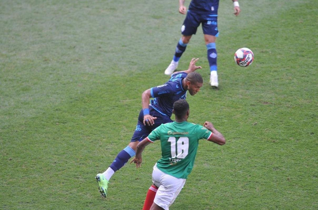 Imagens de Cruzeiro x CSA, no estdio Independncia, em Belo Horizonte, pela 2 rodada da Srie B