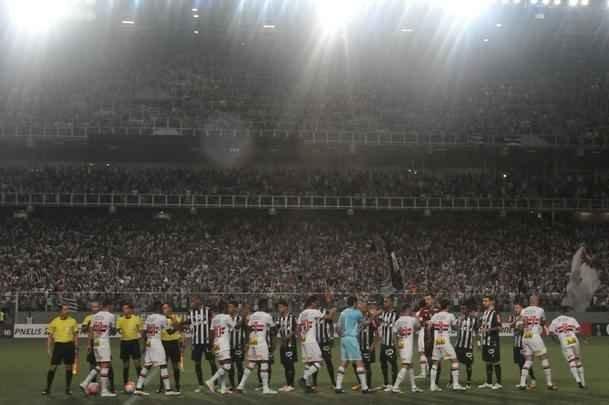 Fotos do primeiro tempo do duelo entre Atltico e So Paulo, no Independncia, pela Libertadores