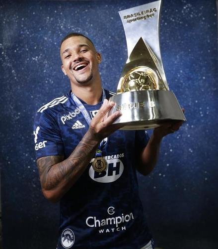 Zé Ivaldo: retornou ao Athletico-PR, que detém seus direitos econômicos