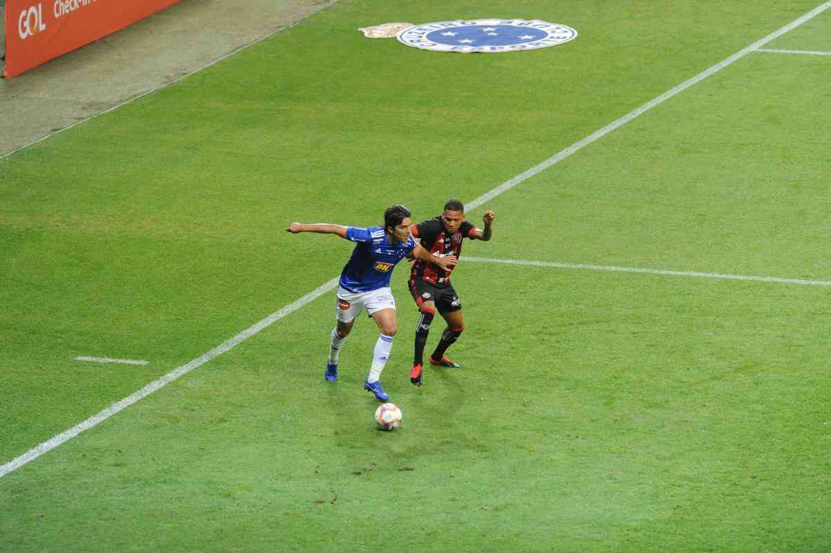 Fotos de Cruzeiro 1x0 Vitria, no Mineiro, pela nona rodada da Srie B