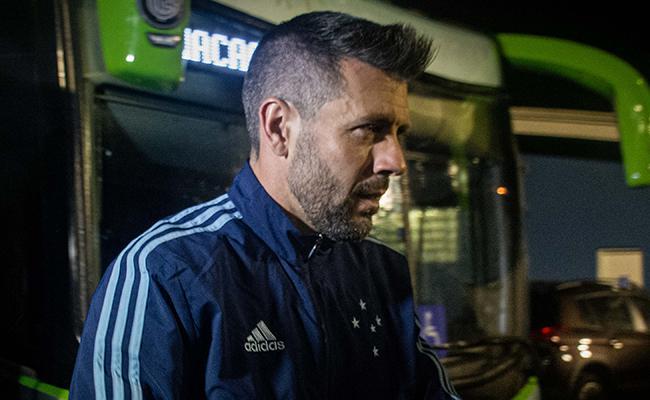 Pezzolano confirmou escalação do Cruzeiro com novidades para jogo diante do Sampaio
