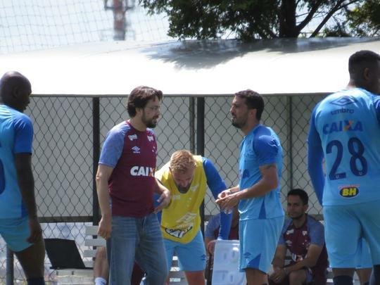 Fotos do treino do Cruzeiro nesta segunda-feira (02/04)