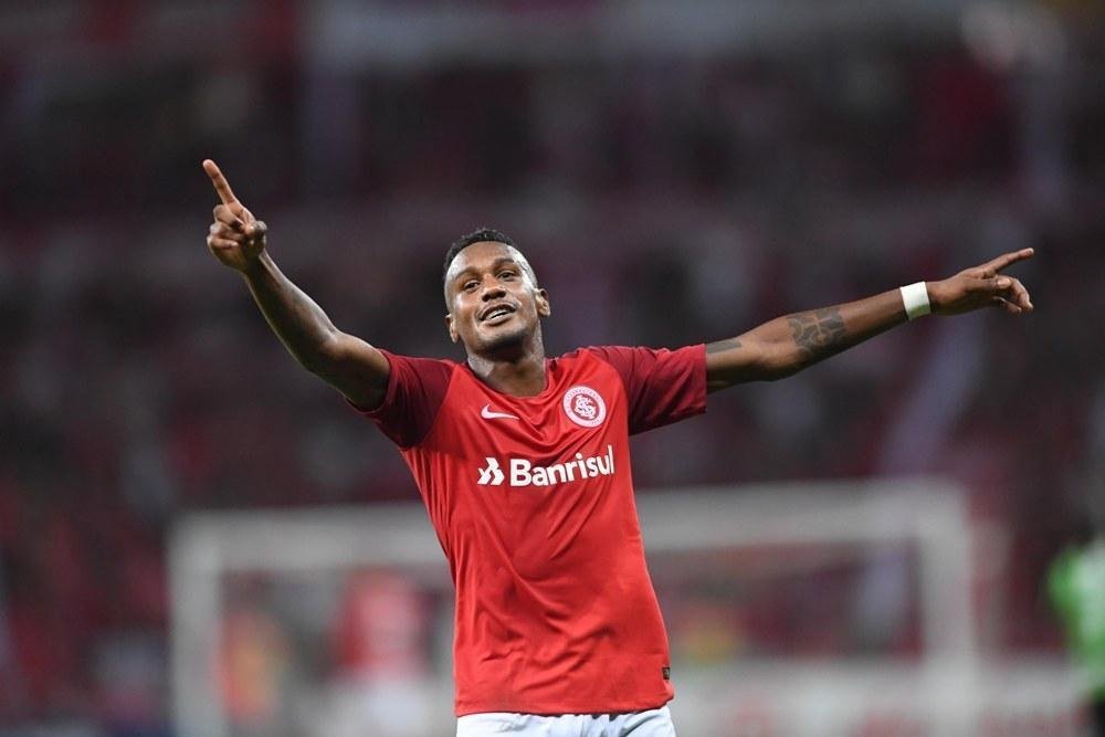 Amrica enfrentou o Internacional, no Beira-Rio, em Porto Alegre, pela 34 rodada do Brasileiro