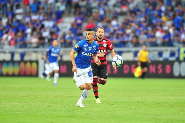 Na temporada em que retornou ao Cruzeiro, Egídio assumiu a condição de titular da lateral esquerda logo no início da temporada. Vice-líder de assistências na temporada (ele serviu os companheiros em nove oportunidades), o camisa 6 teve um ano produtivo. Ele disputou 56 jogos em 2018.