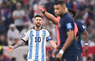 Entrada de Argentina e Frana no campo do Estdio Icnico de Lusail para a final da Copa do Mundo foi um espetculo  parte. Veja fotos do show de fogos, de luzes e da execuo dos hinos nacionais dos dois pases