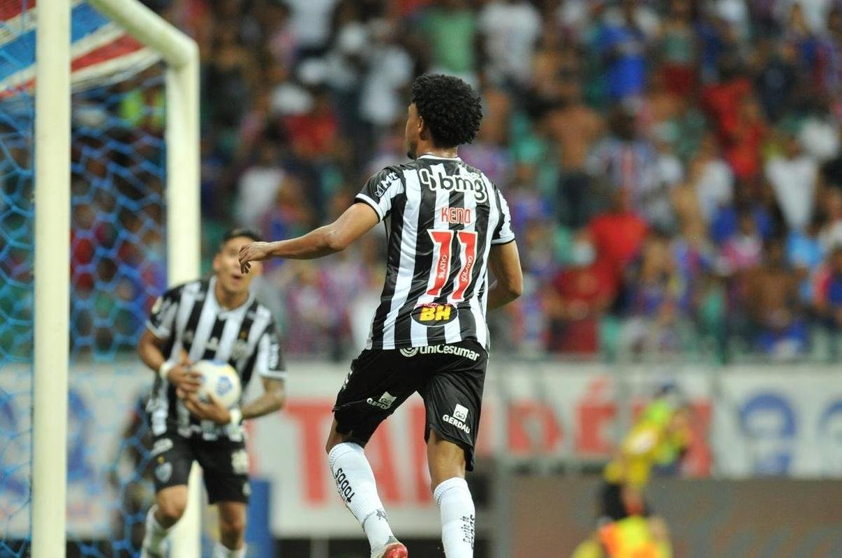 Com gols de Hulk, de pnalti, e Keno (e), o Galo virou sobre o Bahia, por 3 a 2 e chegou ao bicampeonato brasileiro
