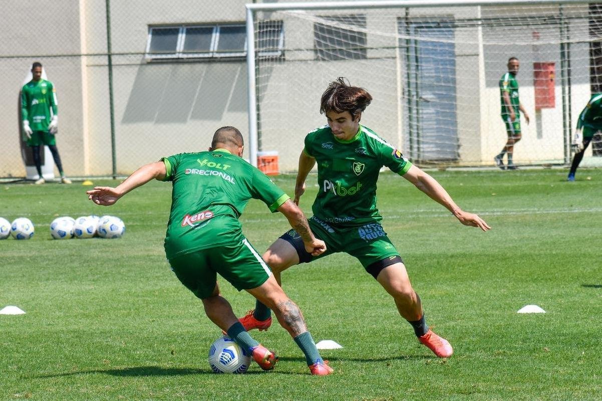Fotos do treino do Amrica nesta quarta-feira (29/9), no CT Lanna Drumond, visando ao jogo contra o Cuiab no sbado, s 17h, na Arena Pantanal, em Cuiab.