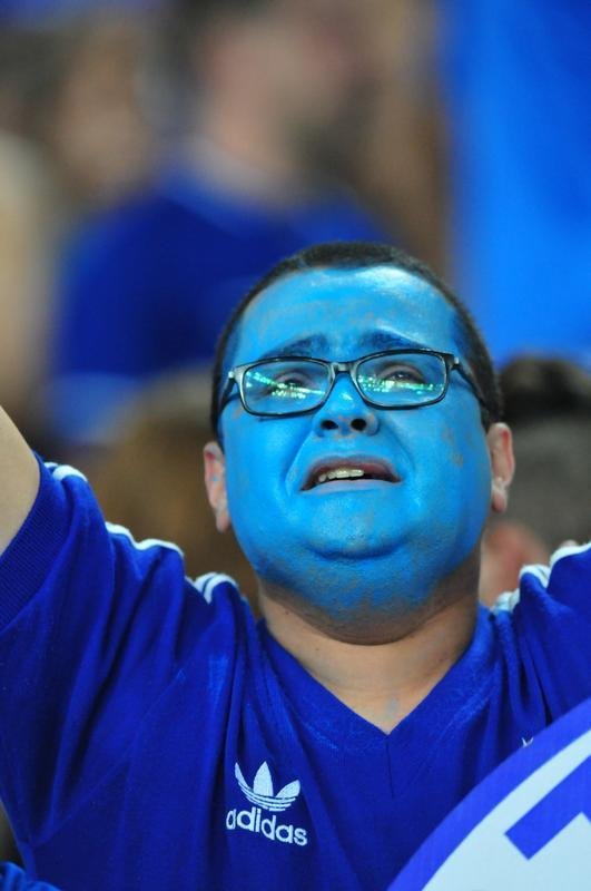 Mais de cinco mil cruzeirenses apoiaram o time no Maracan, primeiro jogo da final da Copa do Brasil