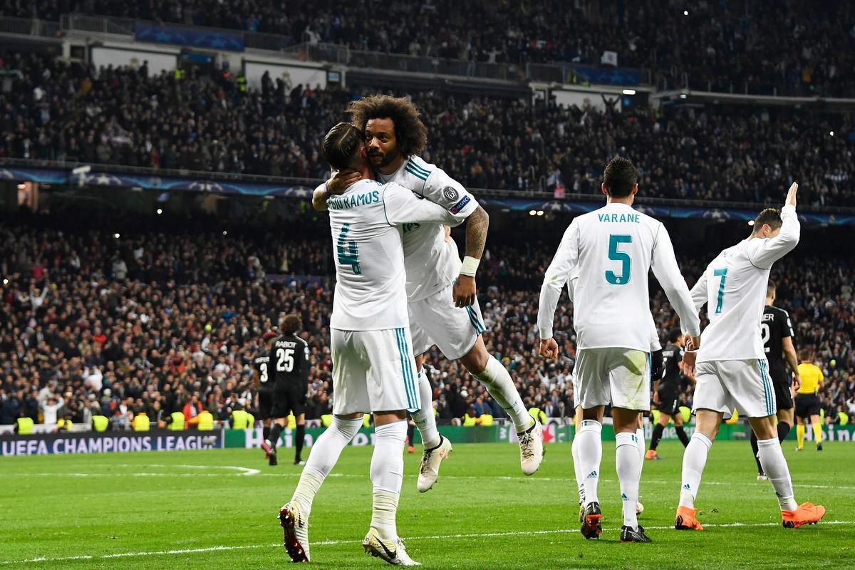 Marcelo sacramentou a vitria por 3 a 1, aos 41 minutos do segundo tempo