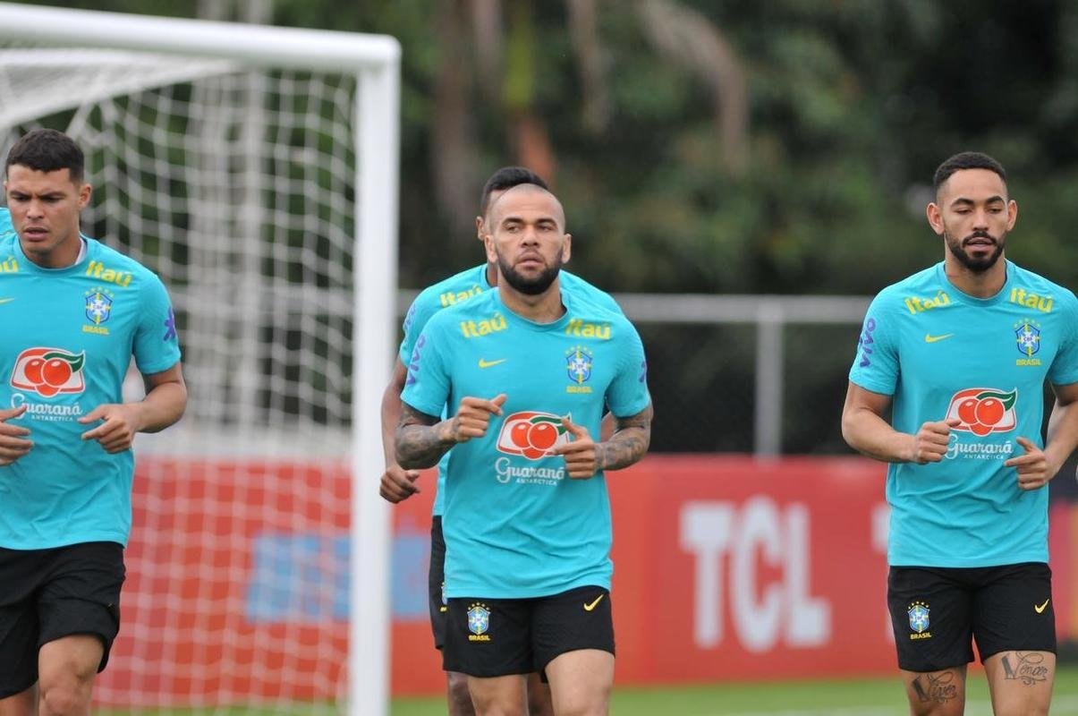 Seleo Brasileira realizou treinamento na tarde deste sbado (29/1) na Toca da Raposa II