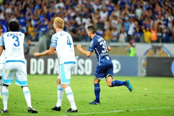 Fotos de Cruzeiro 2x2 Ava, no Mineiro, pela 35 rodada do Campeonato Brasileiro