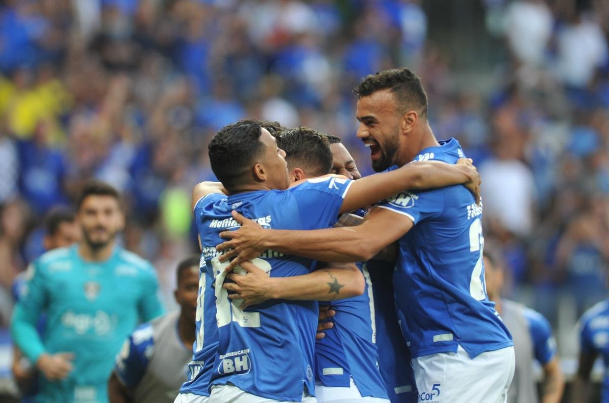 Cruzeiro e Santos se enfrentam no Mineiro pela 15 rodada do Campeonato Brasileiro 