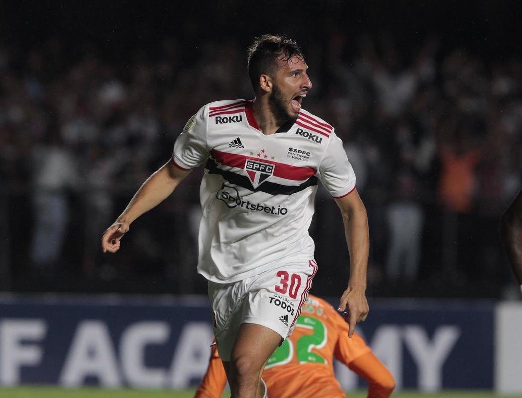 4 - Calleri (So Paulo) - 36 jogos e 18 gols