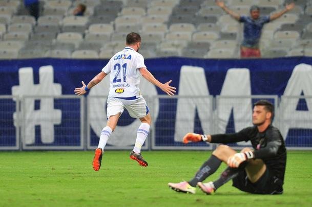 Cruzeiro vence Boa Esporte e segue invicto e lder do Campeonato Mineiro 