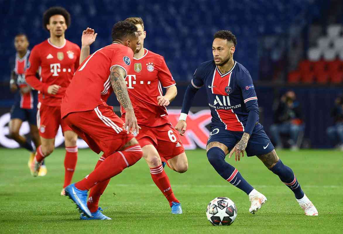 Fotos do duelo entre PSG e Bayern de Munique, em Paris, pela volta das quartas de final da Liga dos Campees da Europa.