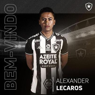 O Botafogo anunciou a contratação do atacante peruano Alexander Lecaros, que estava no Real Garcilaso, do Peru