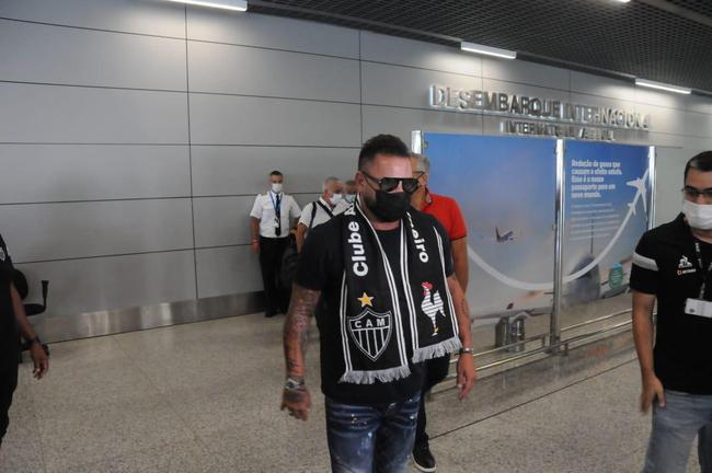 O explosivo El Turco chegou neste de domingo e mandou o recado: Saudações a toda a massa atleticana