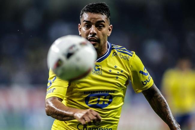 As melhores fotos do jogo entre Cruzeiro e Operrio-PR, no Mineiro, em Belo Horizonte, pela 29 rodada da Srie B do Brasileiro