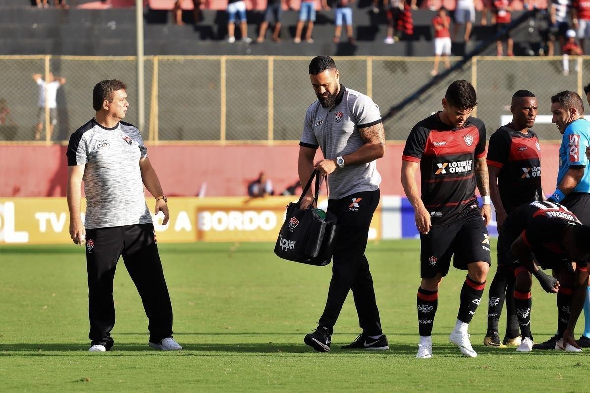 Vitória derrotou Atlético por 1 a 0, no Barradão, com gol de Léo Ceará