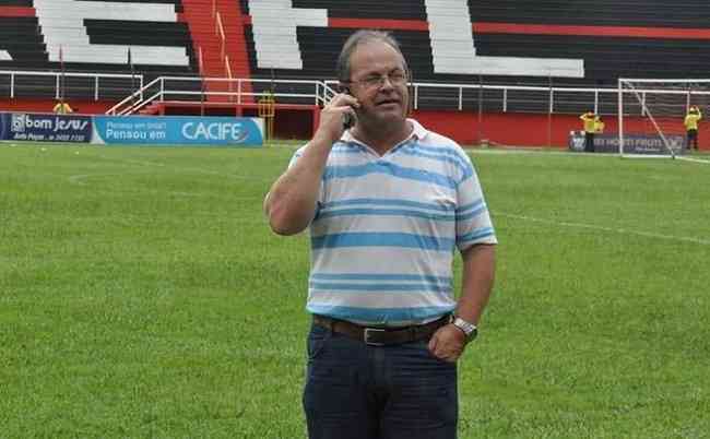 Heriberto da Cunha, vice-presidente do Pouso Alegre, tambm j foi jogador de futebol