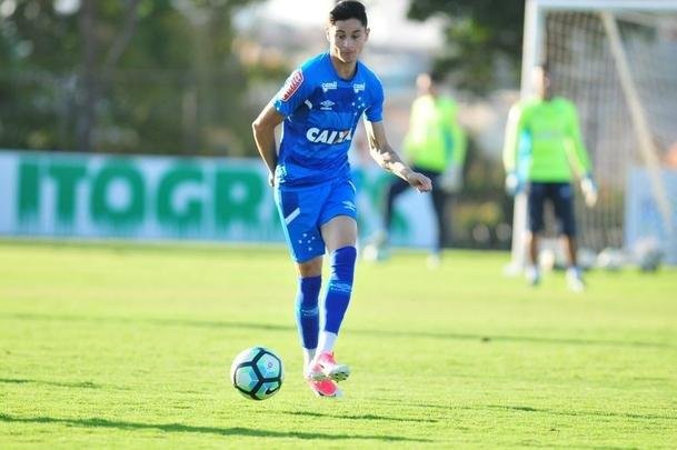 Imagens do treino do Cruzeiro desta quinta-feira, na Toca da Raposa II (Alexandre Guzanshe/EM D.A Press)