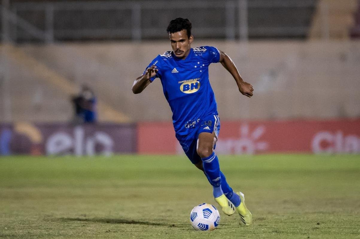 #14 Kaiki, lateral-esquerdo, 18 anos - 1,28 milho de euros