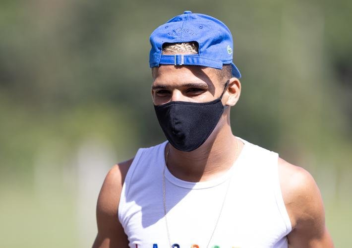 Jogadores, membros da comissão técnica, dirigentes e funcionários do Náutico realizaram testes para Covid-19 na manhã desta sexta-feira; resultados são previstos até a próxima segunda.