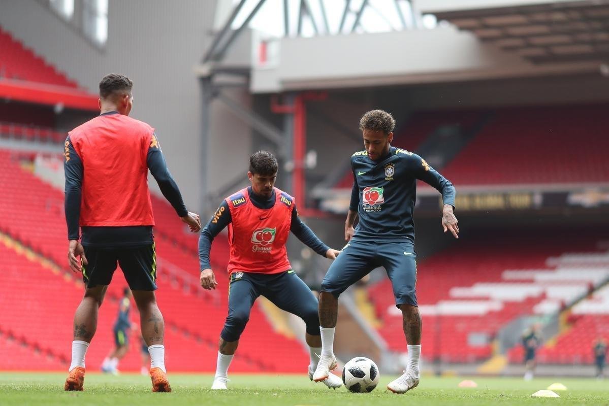 Veja imagens do último treino do Brasil antes do amistoso contra a Croácia
