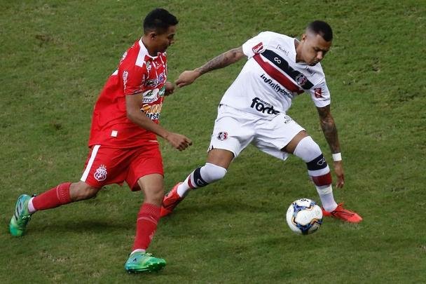 Tricolor do Arruda enfrenta Cavalo de Aço, na Arena de Pernambuco, em partida válida pela 15ª rodada da Série C