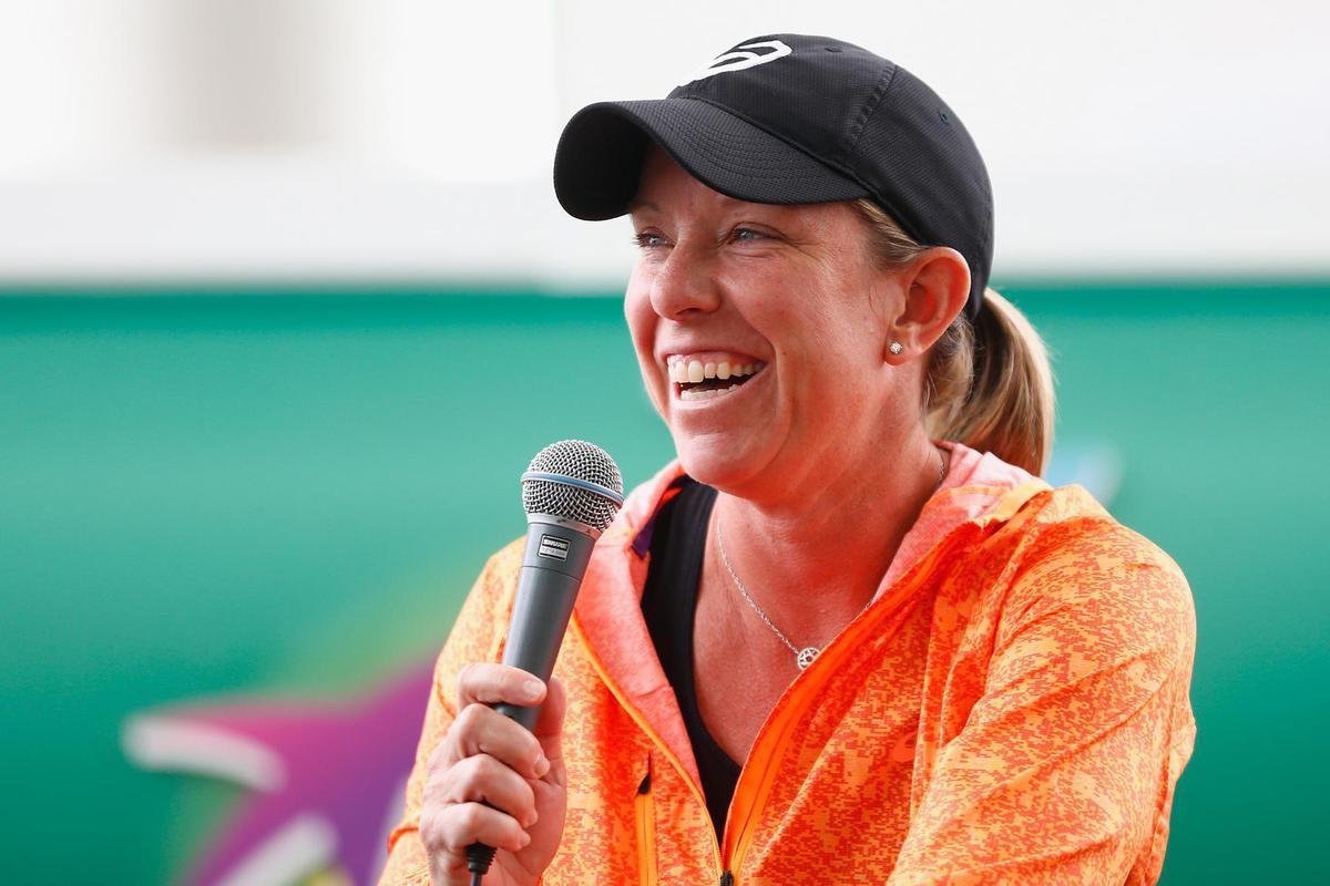 Lisa Raymond - A estadunidense foi um dos grandes nomes da histria do tnis, com 11 ttulos de Grand Slam (seis em duplas femininas e cinco em duplas mistas) e uma medalha olmpica.  lsbica e tem longa relao com a tambm ex-tenista Rennae Stubbs.