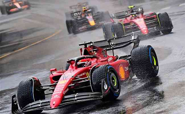 Ferrari formalizou queixa contra Red Bull por manobra de pilotos em Mônaco