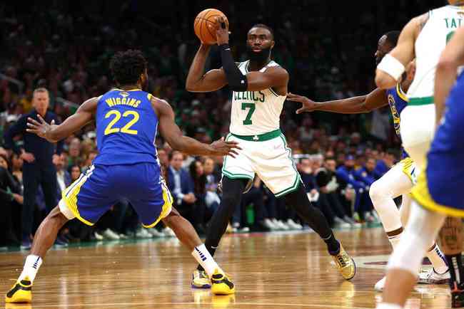 Warriors vence Celtics fora de casa e se sagra campeão da NBA -  Superesportes