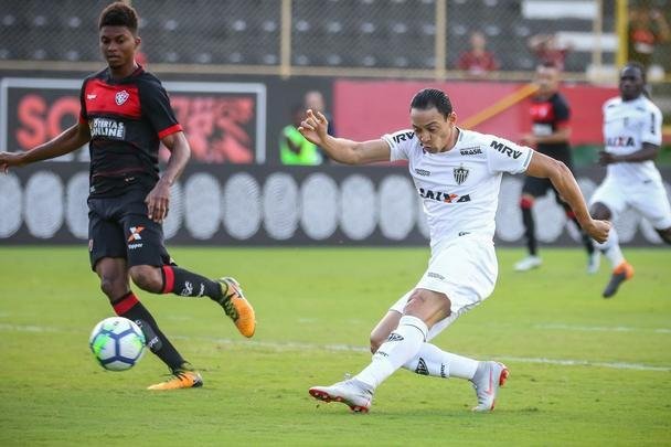 Equipes se enfrentaram no Barradão, pela 21ª rodada do Campeonato Brasileiro