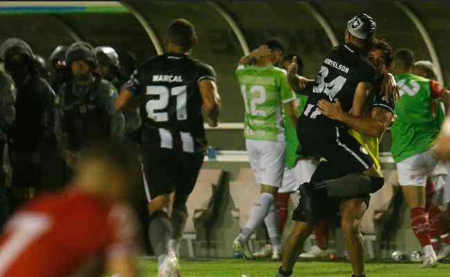 Augusto Potiguar sobre árbitro de Sergipe x Botafogo: Falou que