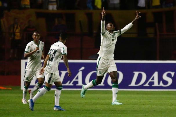 Na Ilha do Retiro, o Sport recebeu o América-MG para tentar buscar sua terceira vitória consecutiva