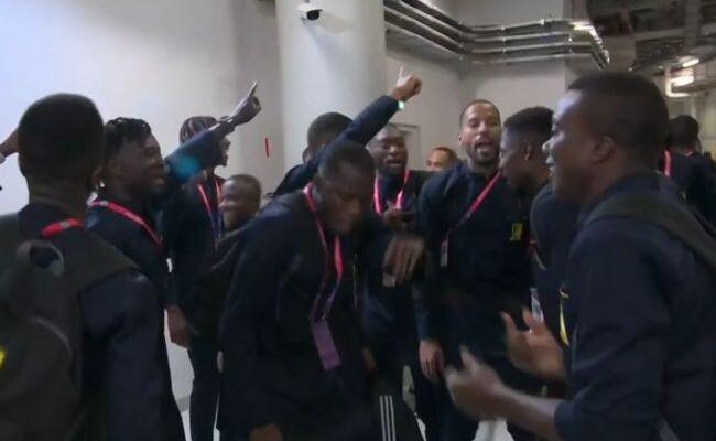 Jogadores de Camares deram um show de animao antes da estreia na Copa do Mundo