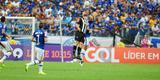 Imagens do primeiro tempo do clssico entre Cruzeiro e Atltico, no Mineiro