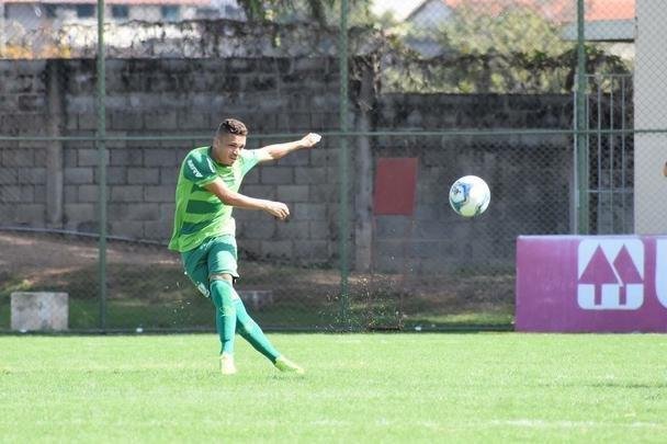 Imagens do jogo-treino do Amrica contra o Inter de Minas