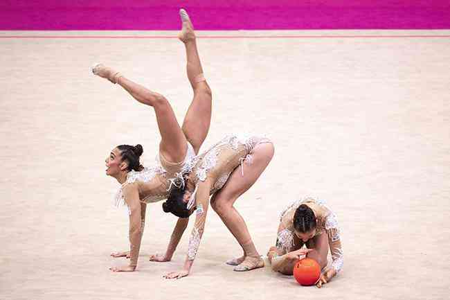 Bárbara Domingos encerra Mundial de Ginástica Rítmica com posição inédita  para o Brasil