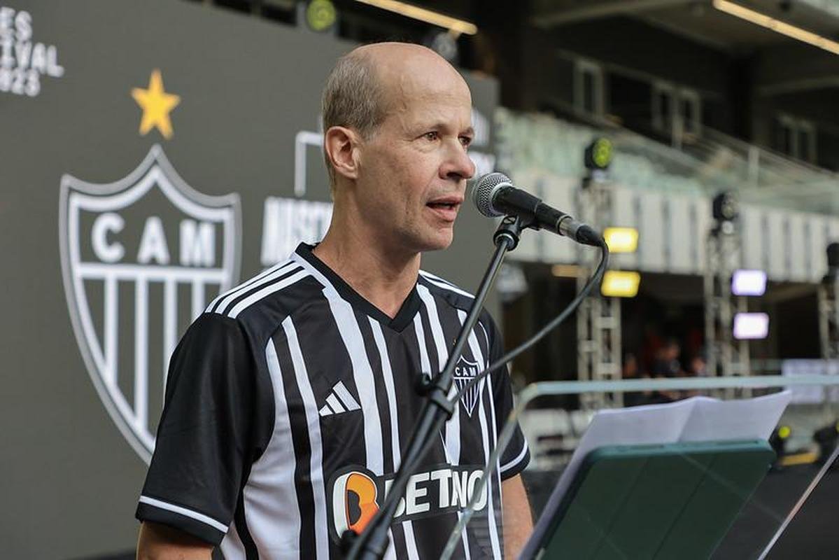 Fotos de autoridades, dirigentes e polticos na inaugurao da Arena MRV