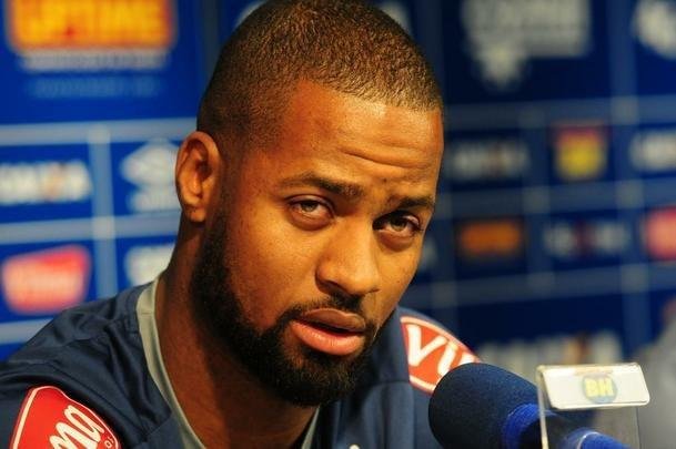 Fotos da coletiva do zagueiro Ded, que passar por cirurgia no joelho direito (Gladyston Rodrigues/EM D.A Press)