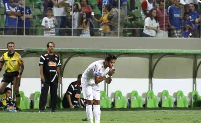 Santos relembra noite em que Neymar foi aplaudido por torcida do Cruzeiro