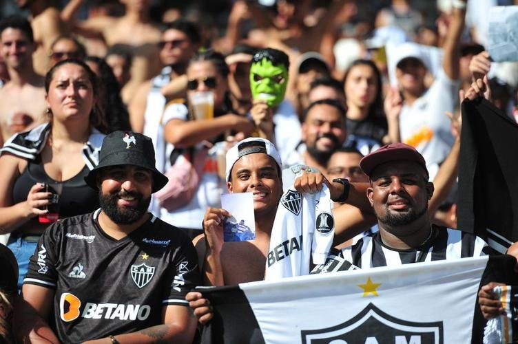 Festa da torcida do Atltico, no Mineiro, no jogo em que o time ergueu a taa de campeo brasileiro, diante do RB Bragantino