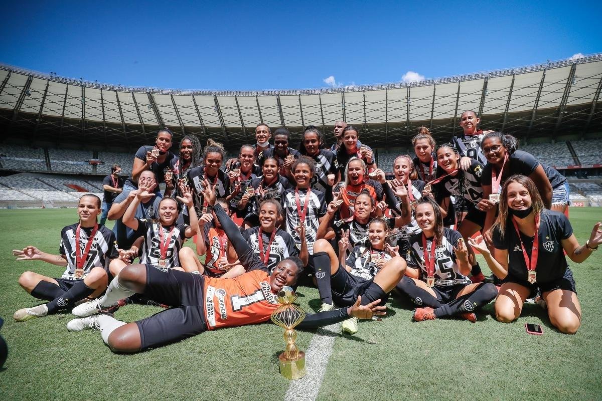 Comemorao do ttulo mineiro feminino do Atltico 