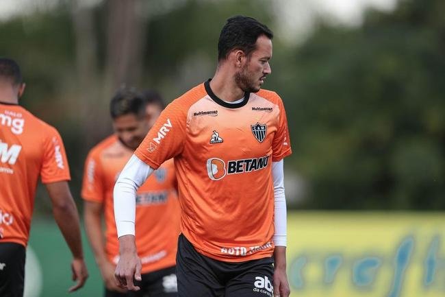 Cuca orientou atividade no CT do Palmeiras, na Barra Funda, em So Paulo 
